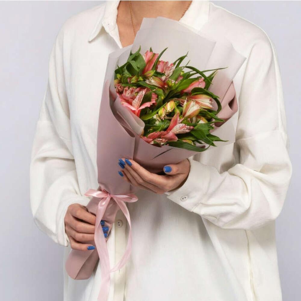 Моно из Альстромерий