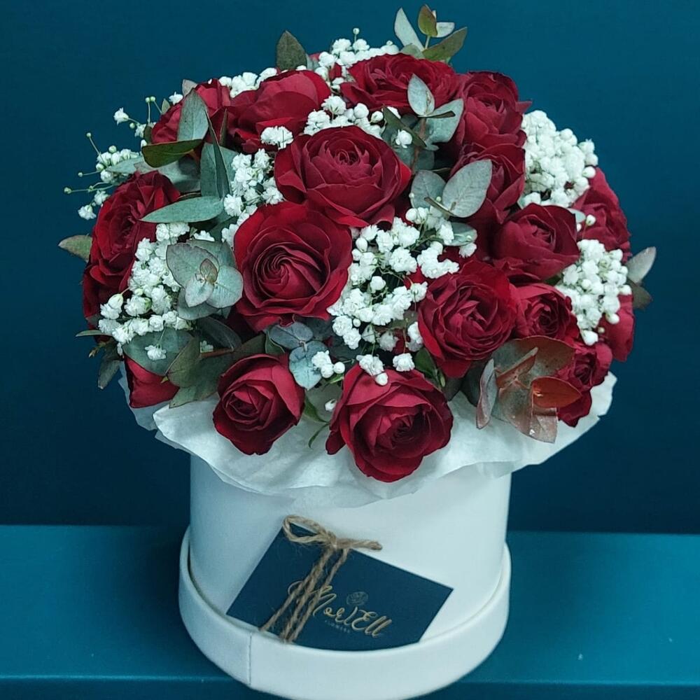 Цветы в коробке