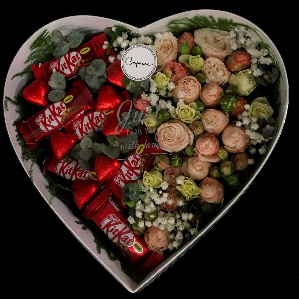 Цветы и шоколад